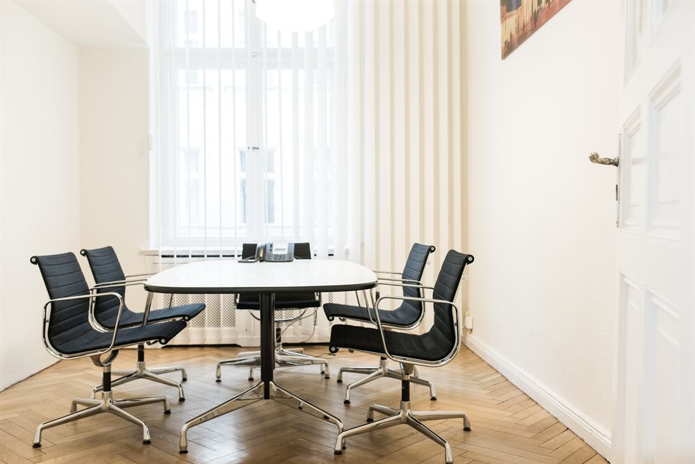 Kleines Besprechungszimmer der Kanzlei